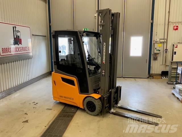 Jungheinrich EFG 215 Електронавантажувачі