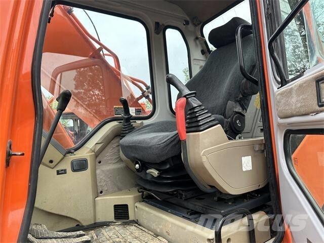 Doosan DH150LC-7 Гусеничні екскаватори