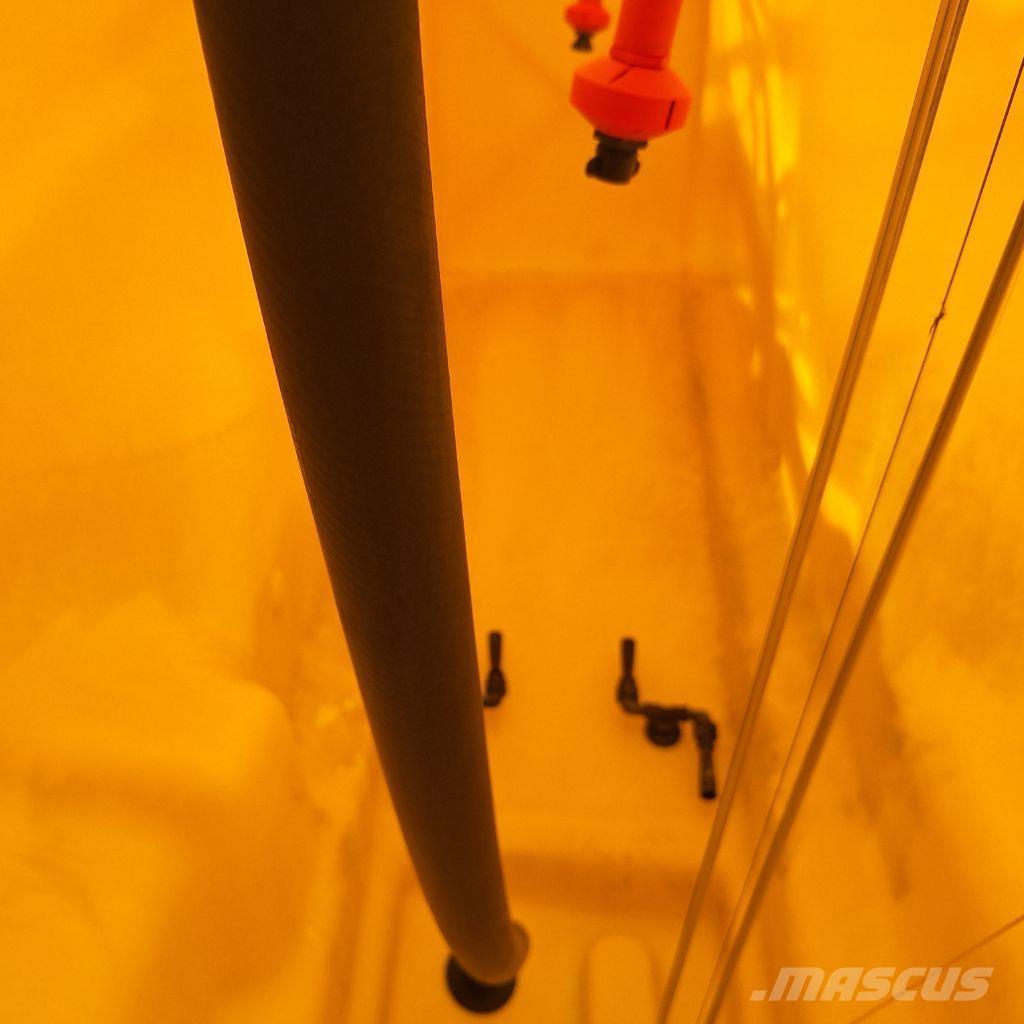 John Deere 732 Причіпні обприскувачі