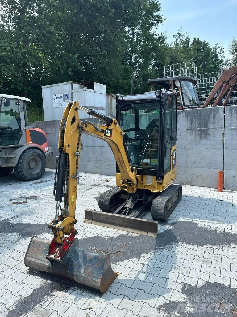 Bobcat 301.8 Міні-екскаватори < 7т
