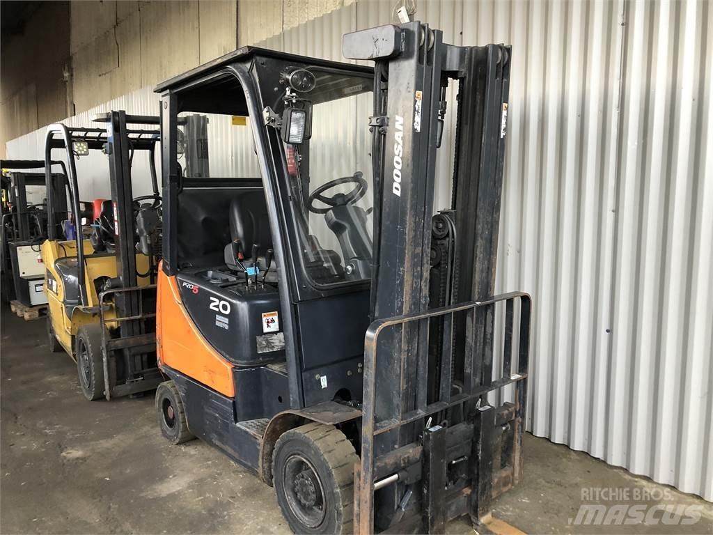 Doosan G20 SC-5 Газові навантажувачі