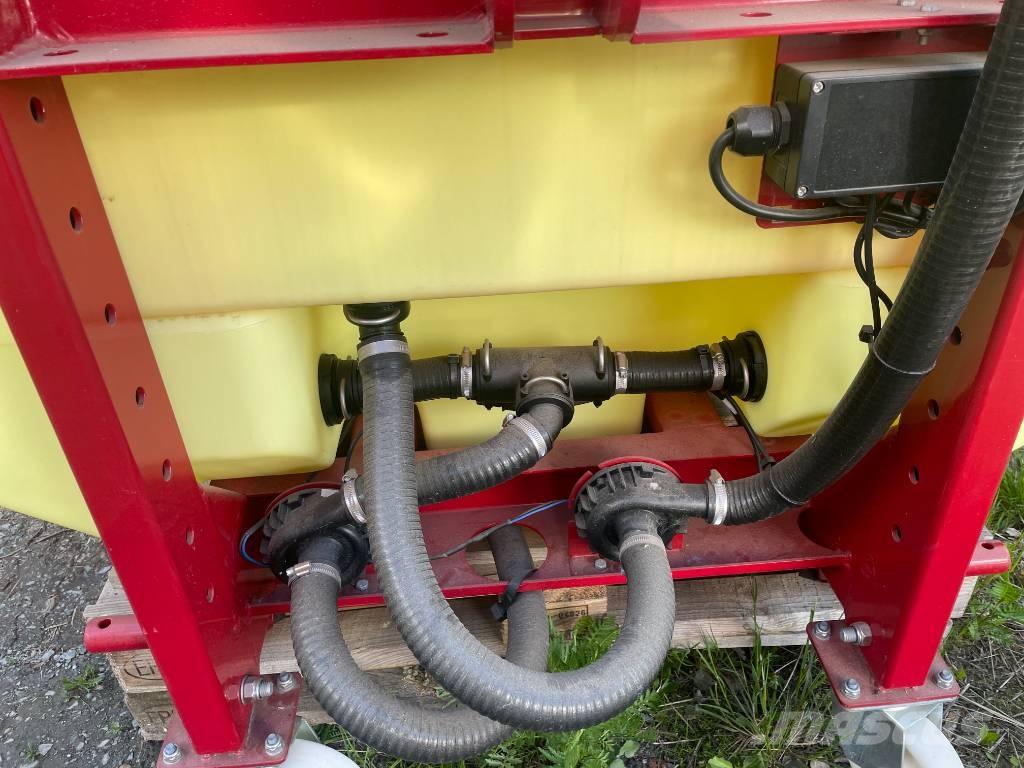 Hardi Mega 12 Навісні обприскувачі