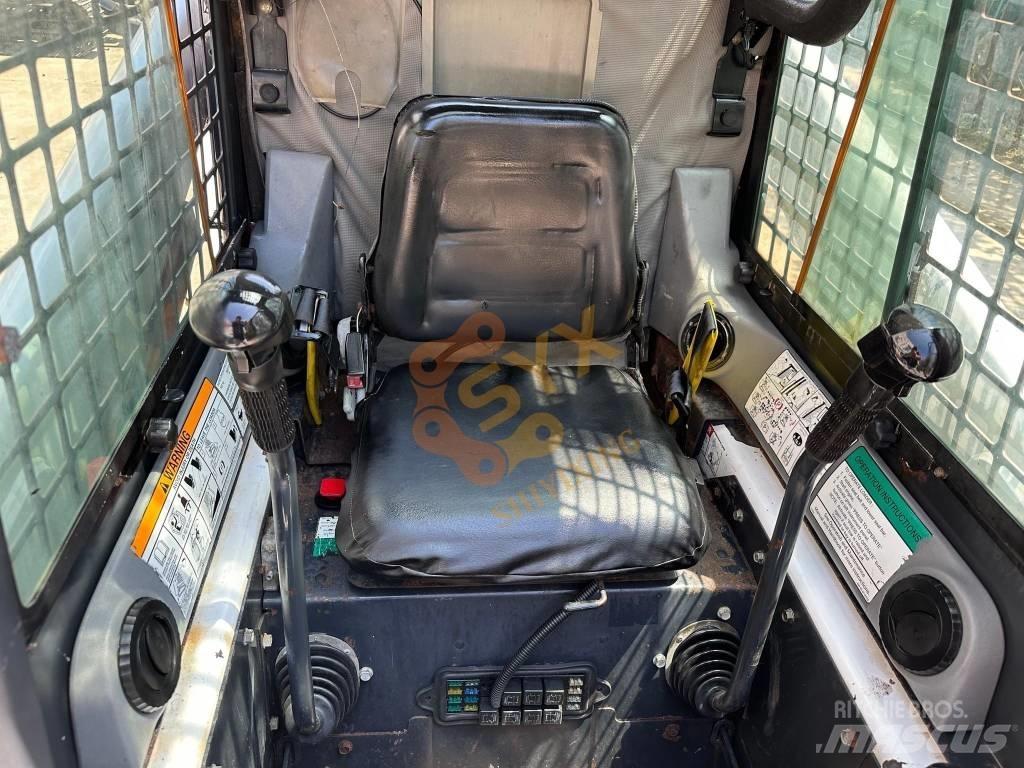 Bobcat 864 Міні-навантажувачі