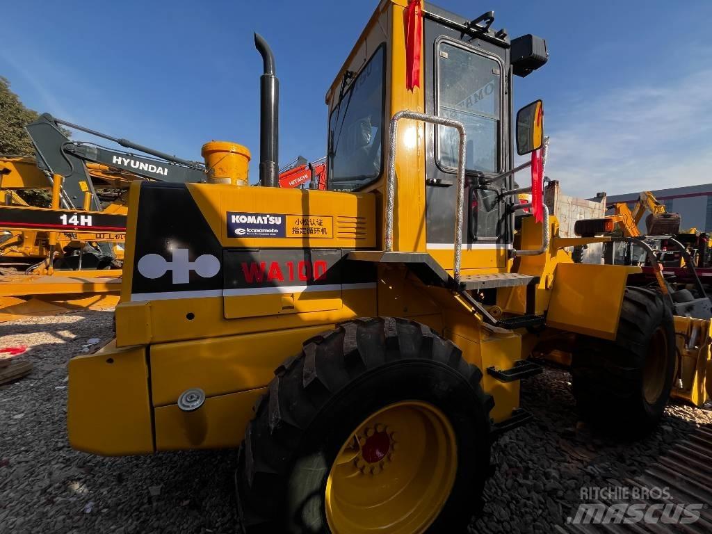 Komatsu WA100 Фронтальні навантажувачі