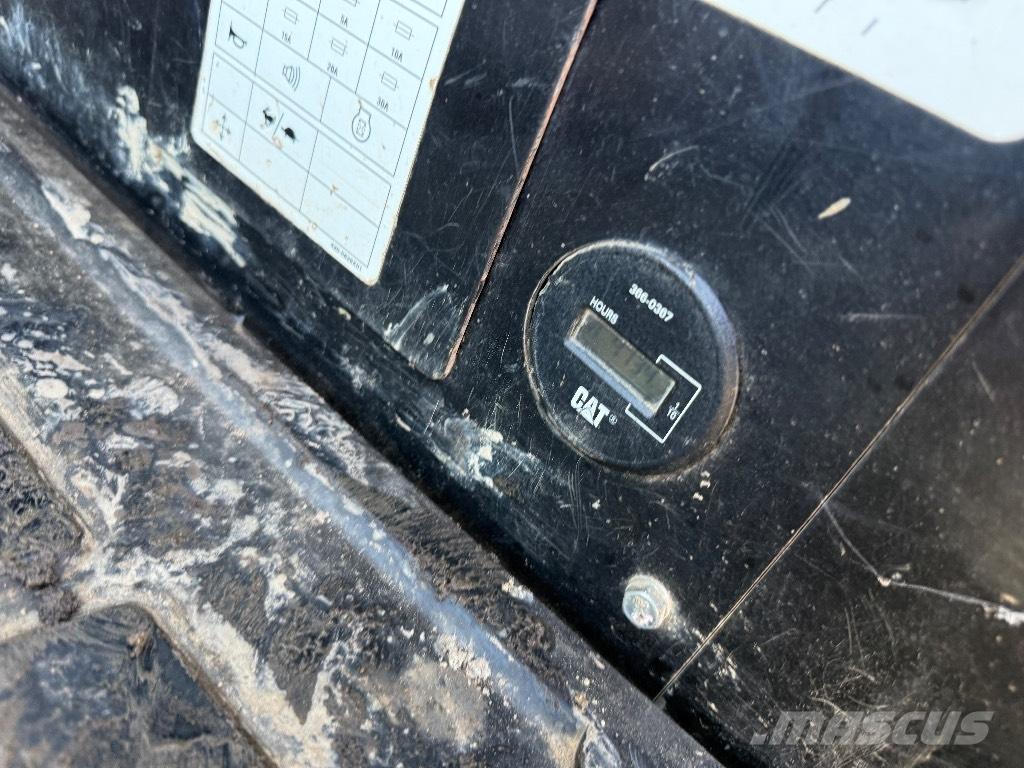 CAT 308 E 2 CR Середні екскаватори 7т. - 12т.