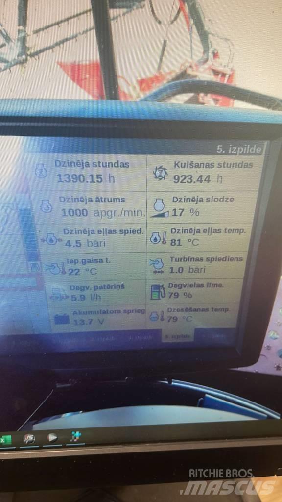 Case IH 7240 Зернозбиральні комбайни