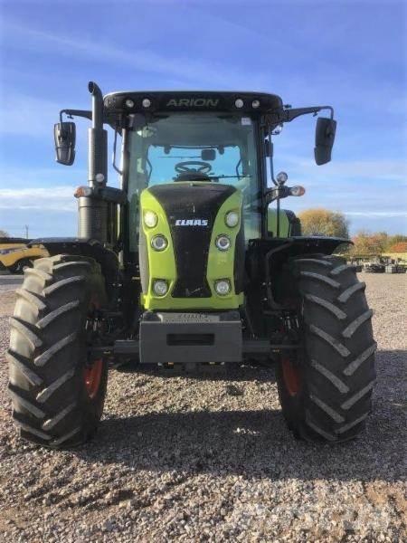 CLAAS ARION 530 Трактори