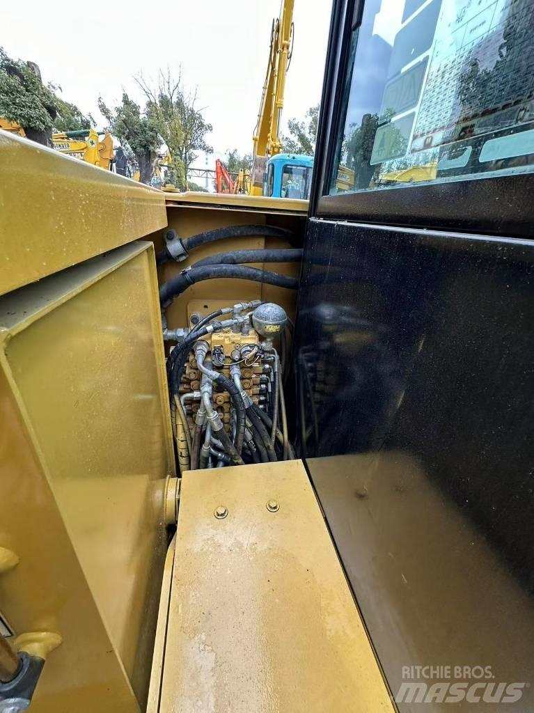 CAT 305.5E2 Гусеничні екскаватори