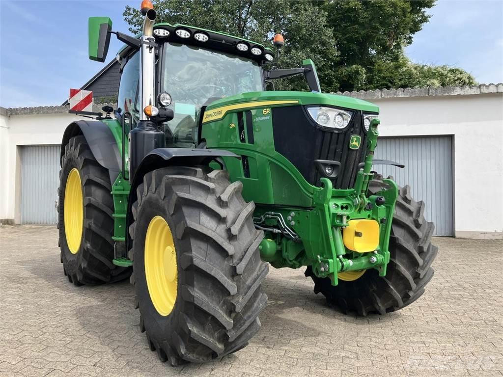 John Deere 6R 215 Трактори