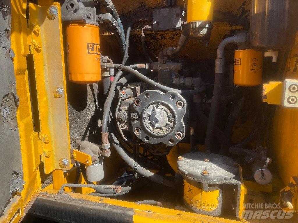 JCB JS 175 W Колісні екскаватори