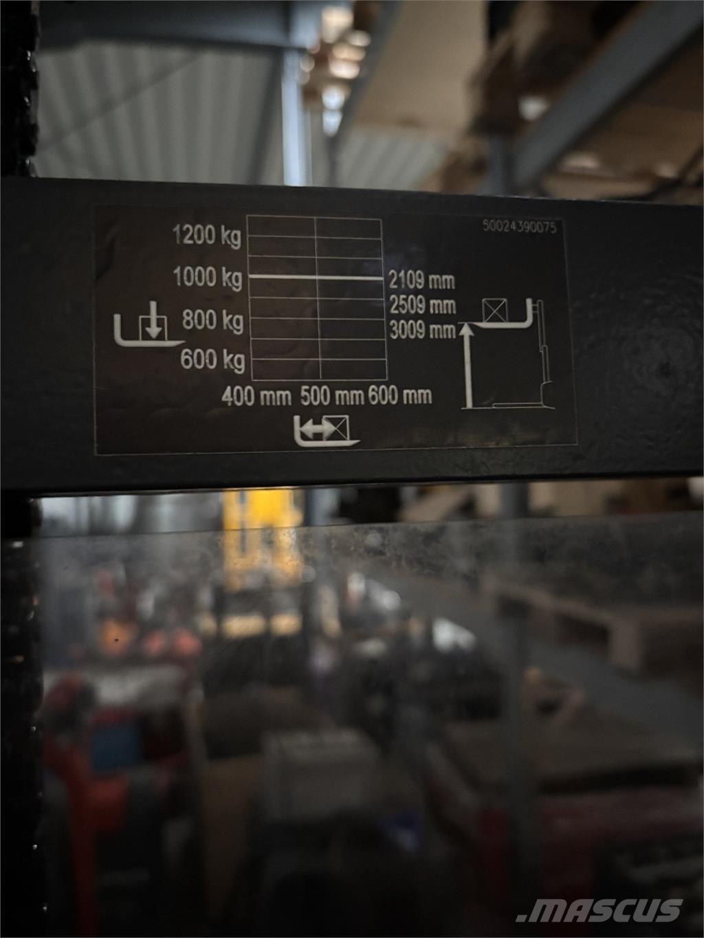 Linde L10 defekt Самохідні електроштабелери