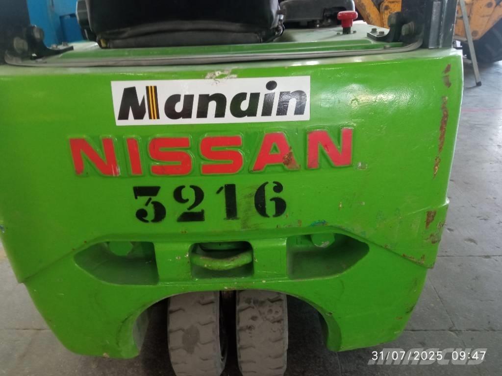Nissan 1N1L180Q Дизельні навантажувачі
