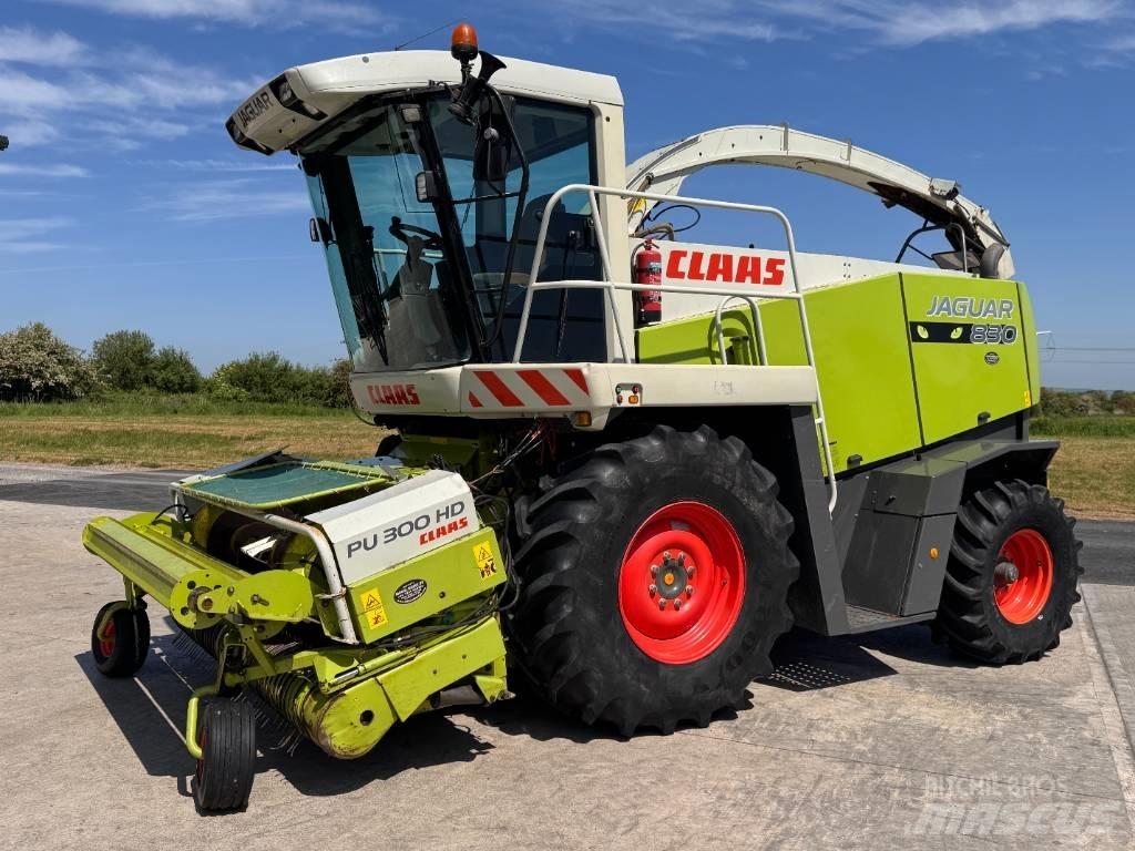 CLAAS Jaguar 830 Кормозбиральні комбайни