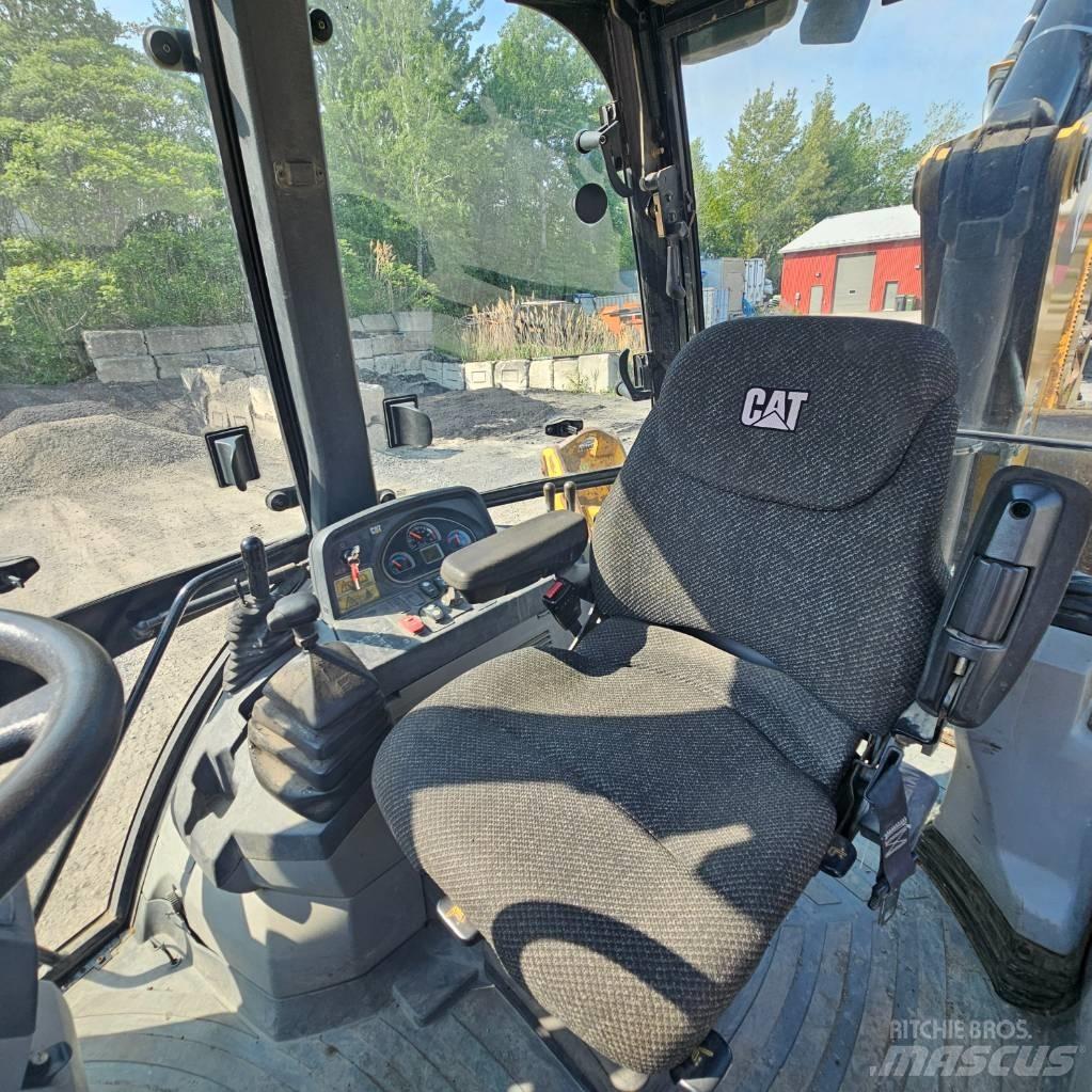 CAT 420 F Екскаватори-навантажувачі
