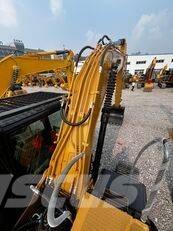 CAT 320 D Гусеничні екскаватори