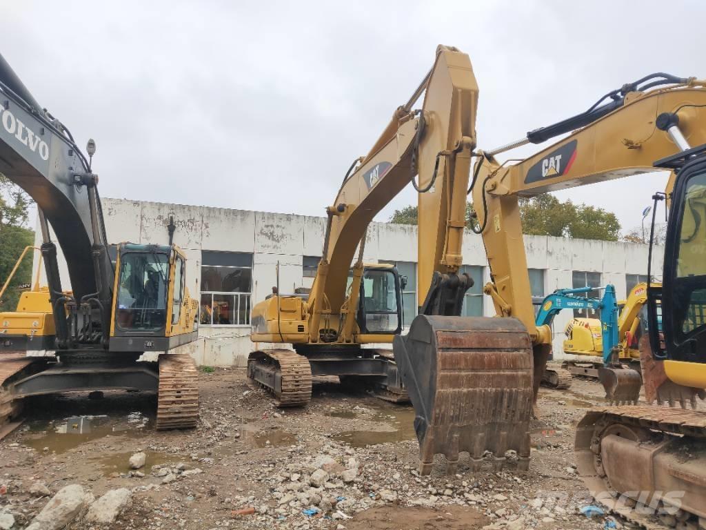 CAT 330C Гусеничні екскаватори