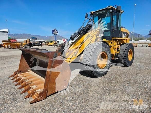 CAT 930G Фронтальні навантажувачі