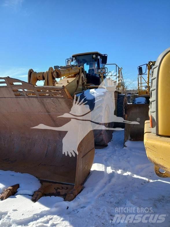CAT 988H Фронтальні навантажувачі