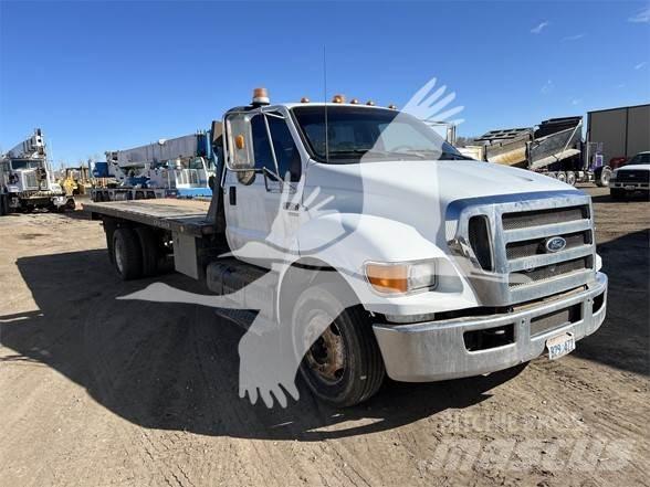Ford F650 Вантажівки-платформи/бокове розвантаження