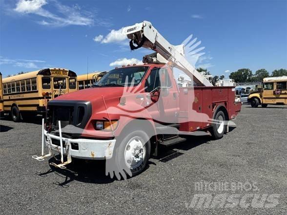 Ford F750 Автовишки на базі вантажівки