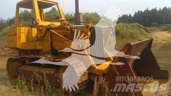 John Deere 855 Гусеничні вантажники