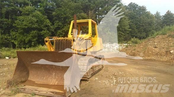 John Deere 855 Гусеничні вантажники