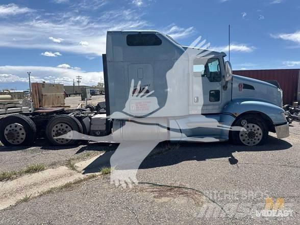 Kenworth T660 Тягачі