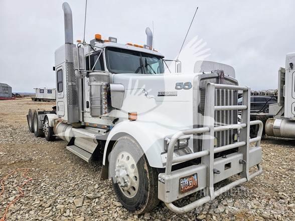Kenworth W900 Тягачі