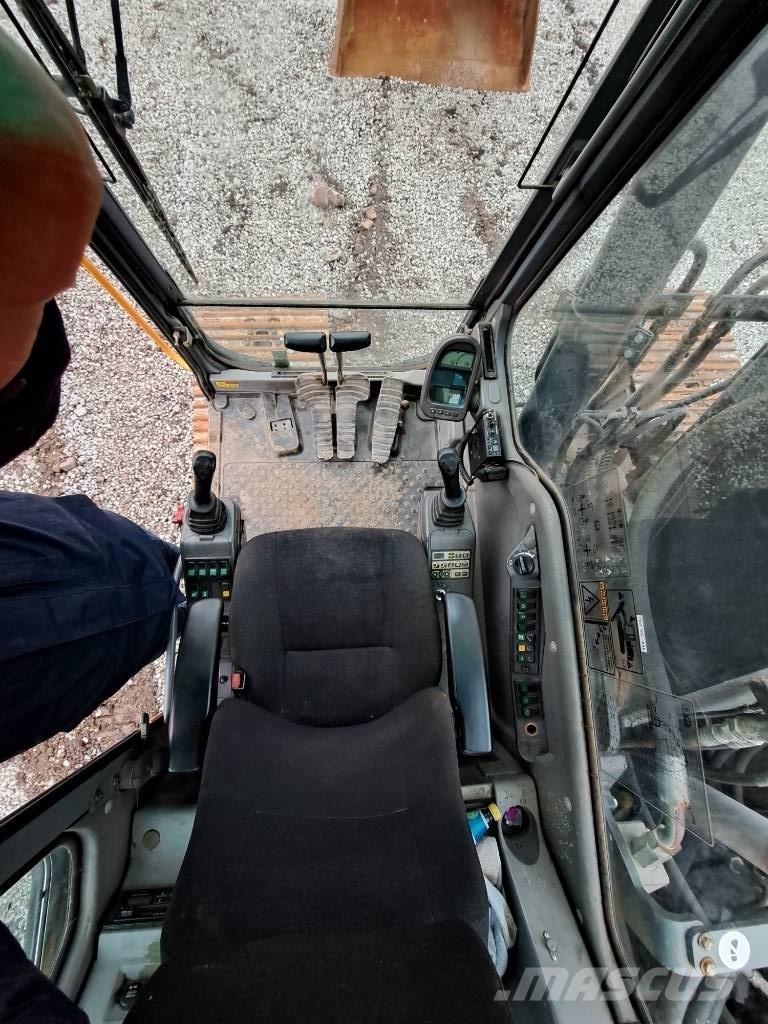 Volvo EC 210 B LC Гусеничні екскаватори