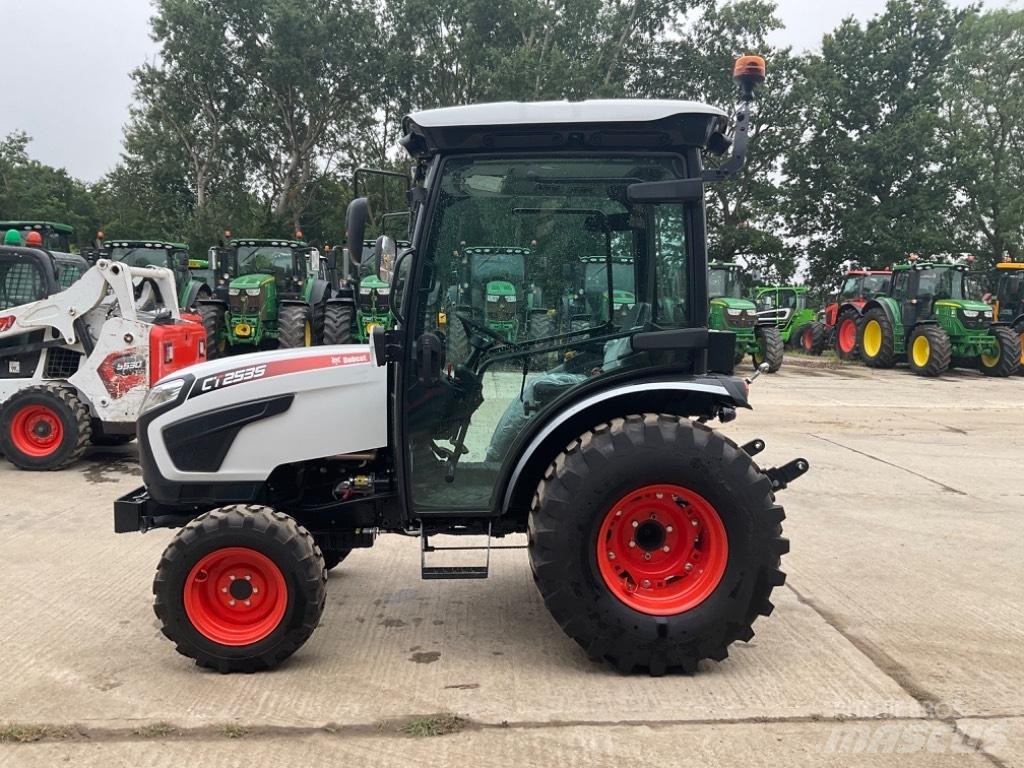 Bobcat CT 2535 Трактори