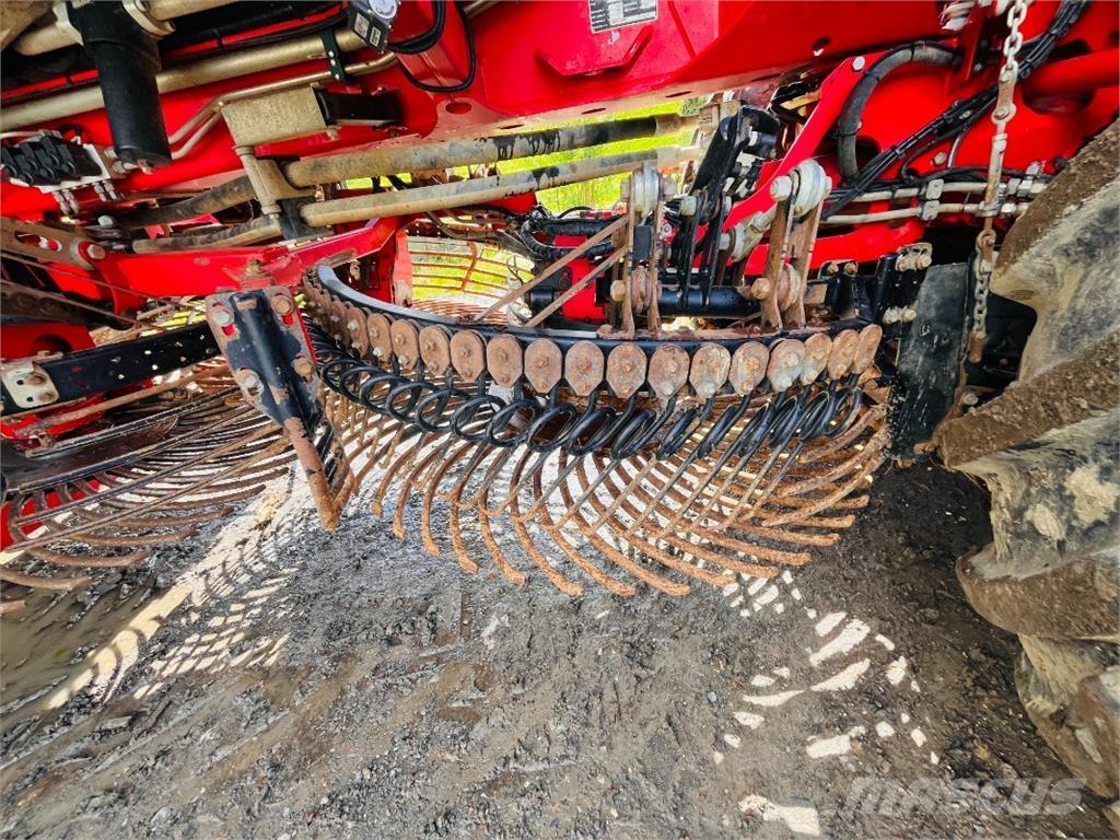 Holmer T4-30 Бурякозбиральні комбайни