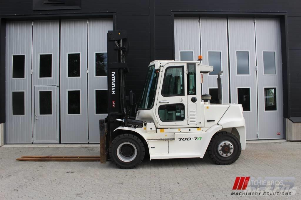 Hyundai 70 D-7 A Дизельні навантажувачі