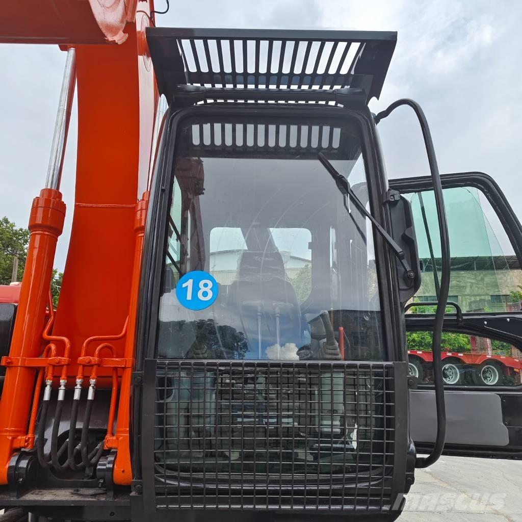 Hitachi ZX 120 Гусеничні екскаватори