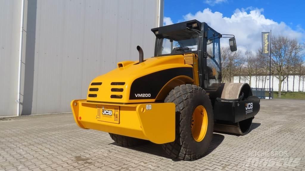 JCB VM200D Грунтові котки