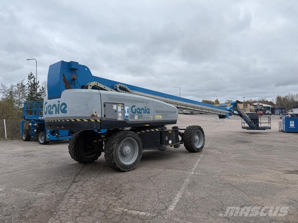 Genie SX 135 XC Колінчаті підйомники