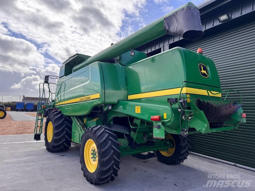 John Deere T 560 i Зернозбиральні комбайни