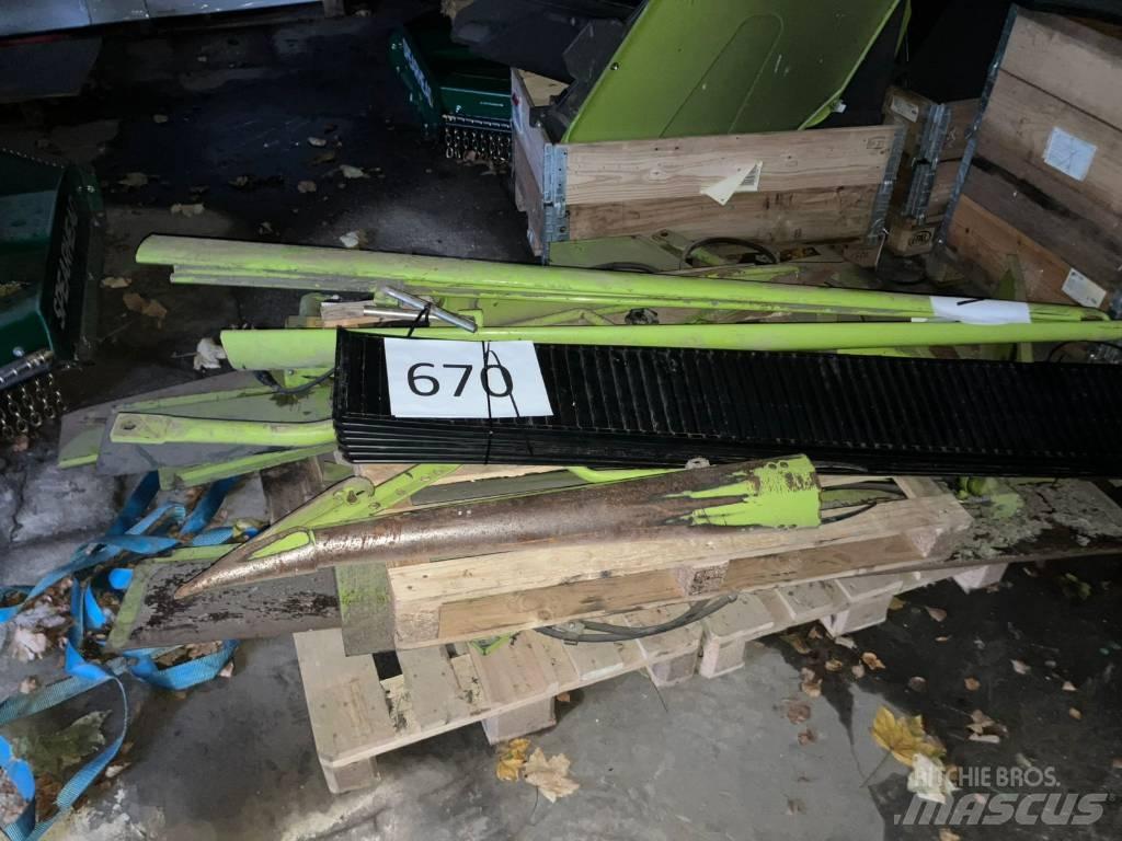 CLAAS Lexion 670 Зернозбиральні комбайни