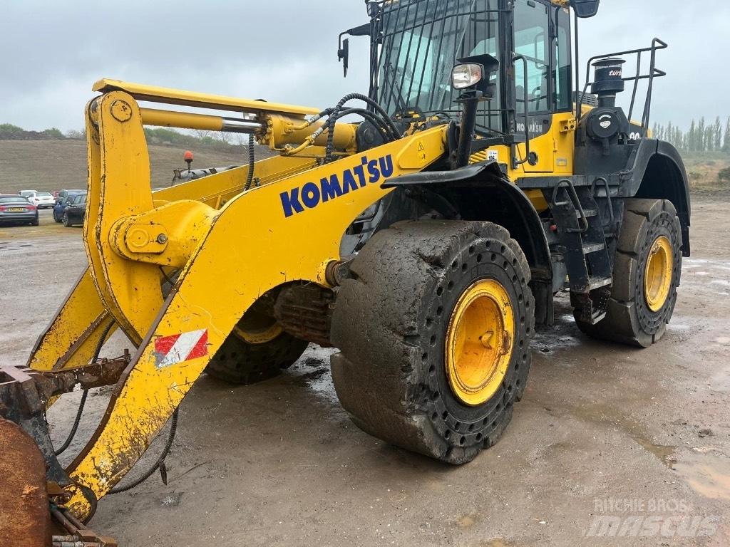 Komatsu WA380-8E0 Фронтальні навантажувачі