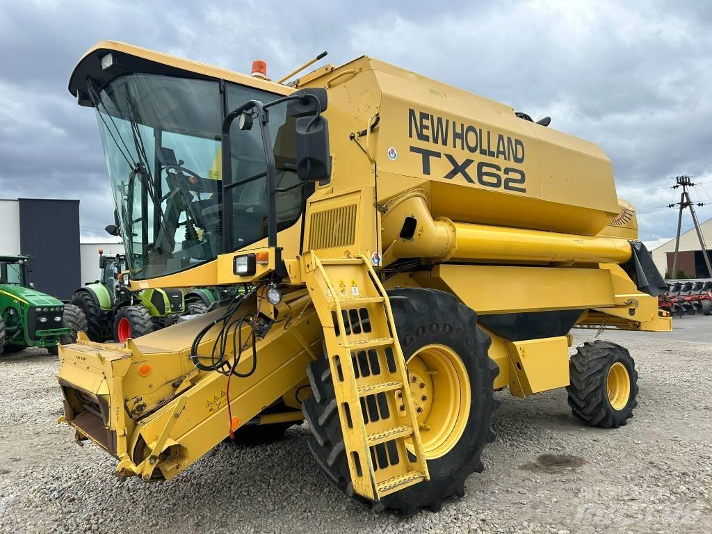 New Holland TX 62 Зернозбиральні комбайни