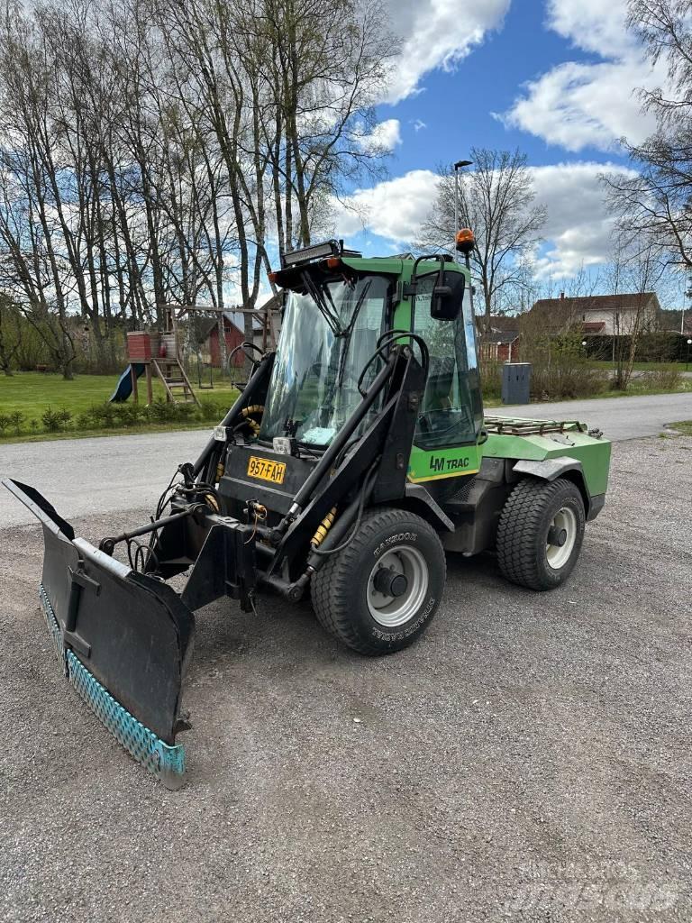 LM Trac 485 Трактори