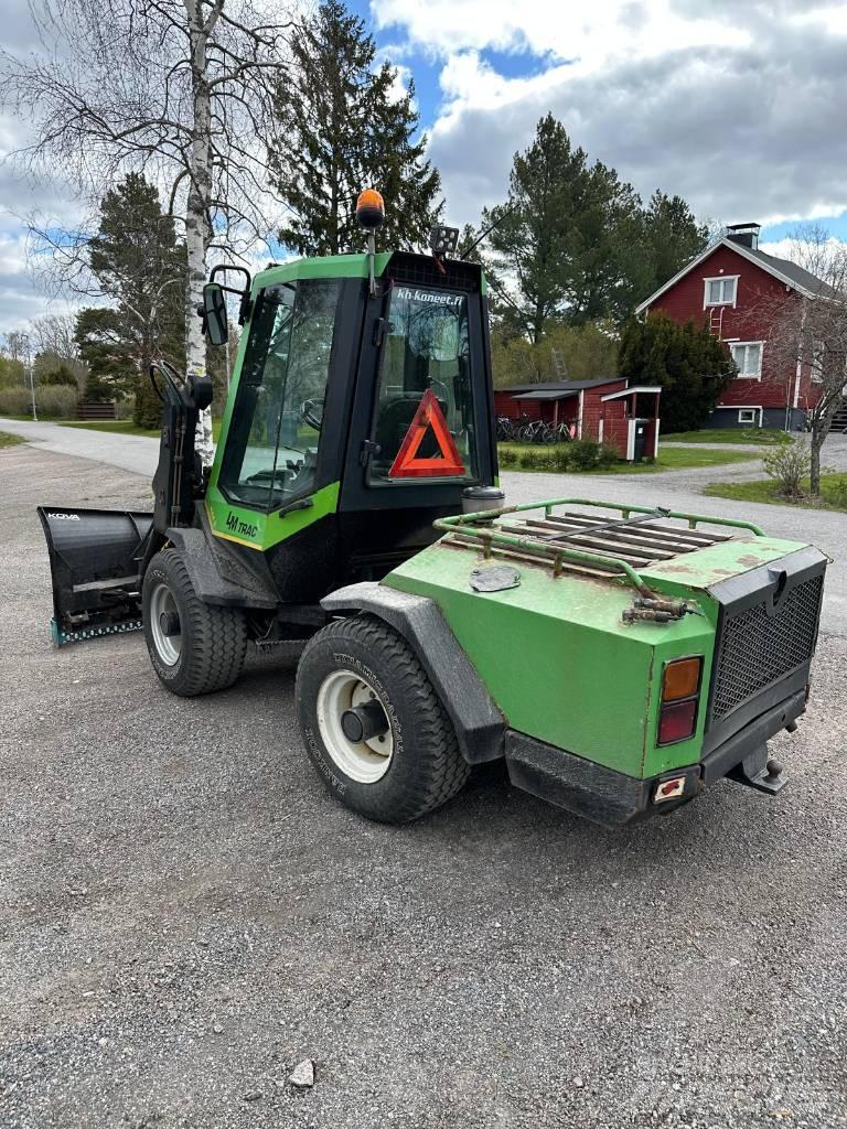 LM Trac 485 Трактори