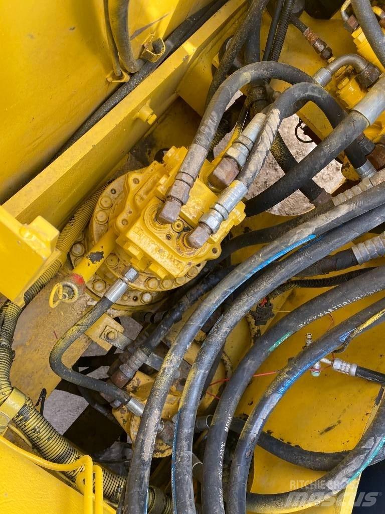 Komatsu PC120 Гусеничні екскаватори