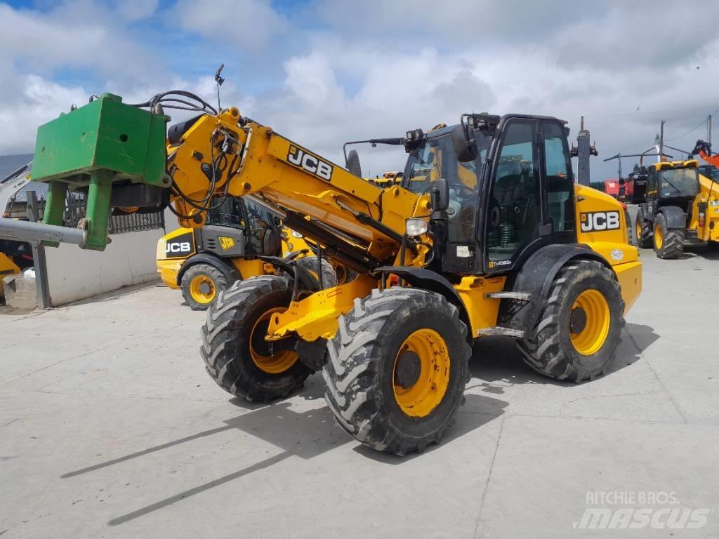 JCB TM 320 Телескопічний навантажувач
