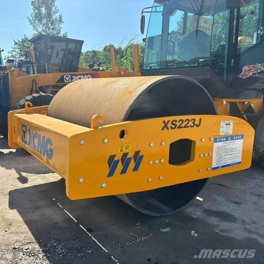 XCMG XS223J Грунтові котки