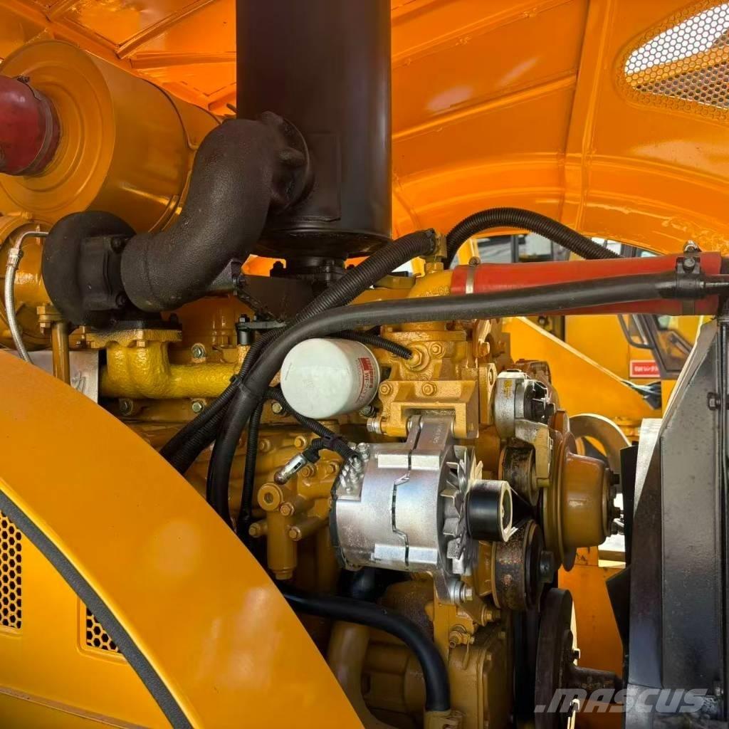 XCMG XS223J Грунтові котки