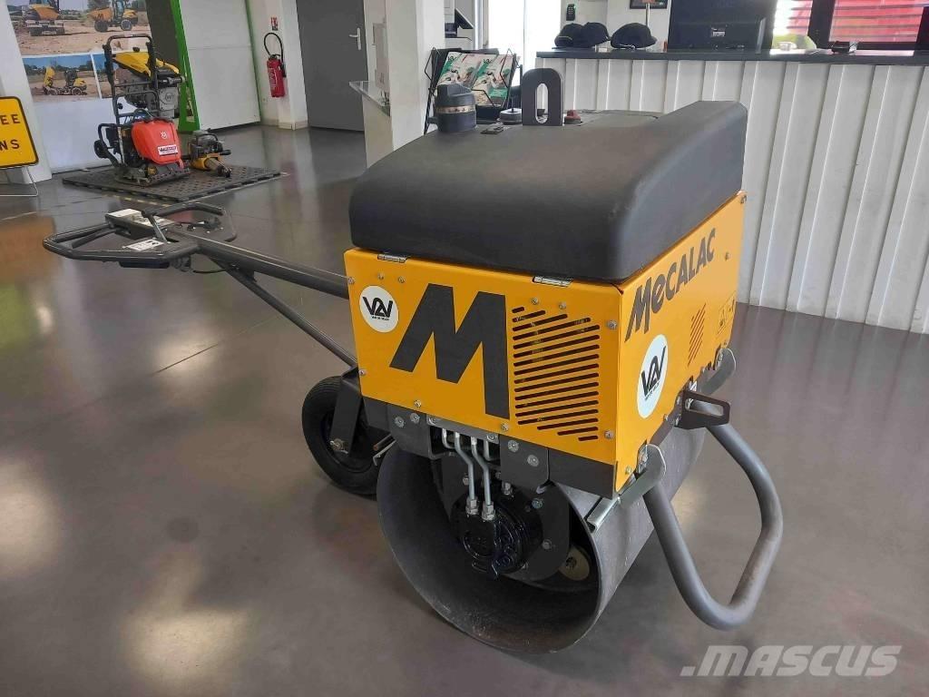 Mecalac MBR 71 Трамбувальники