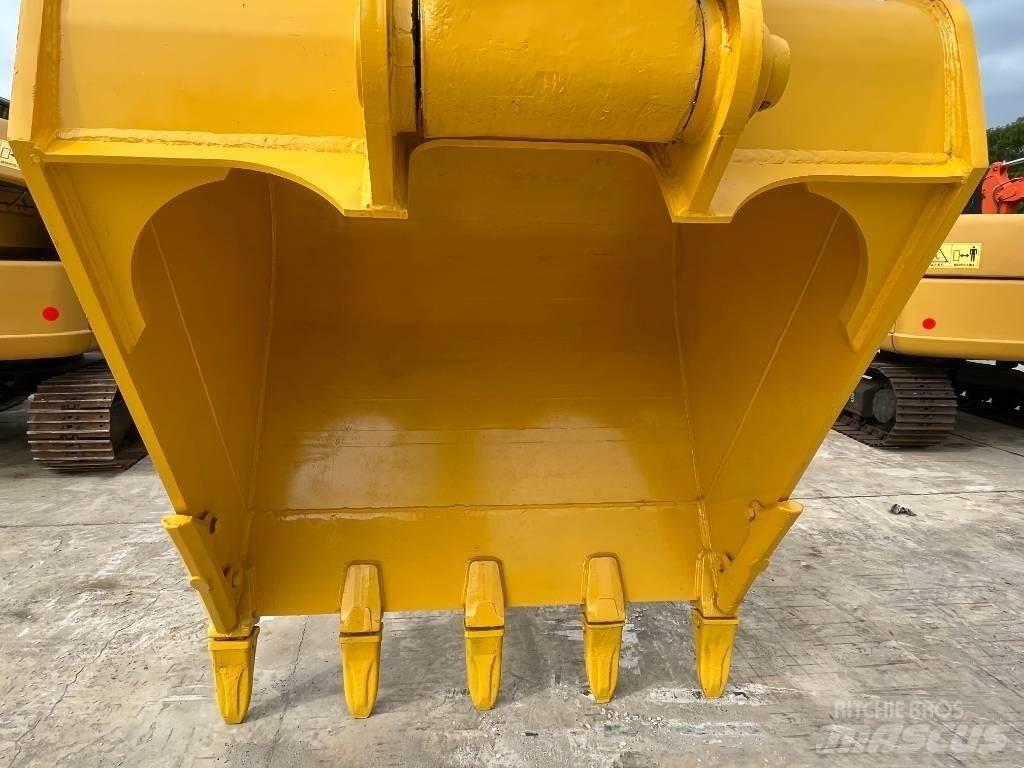 Komatsu pc400-8 Гусеничні екскаватори
