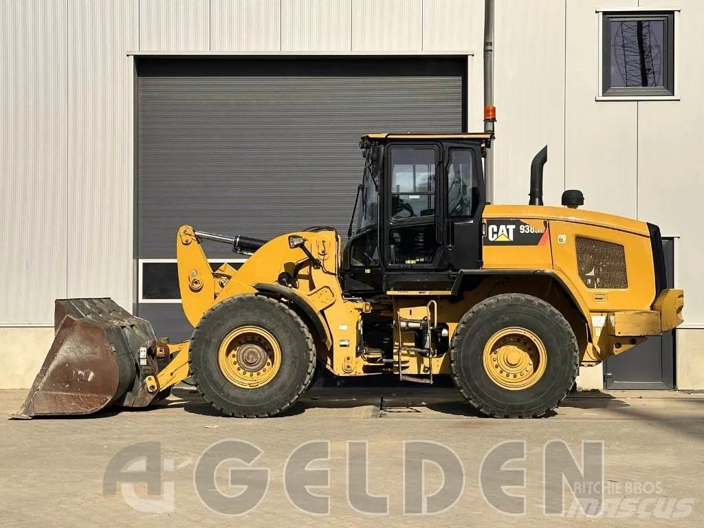 CAT 938M Фронтальні навантажувачі