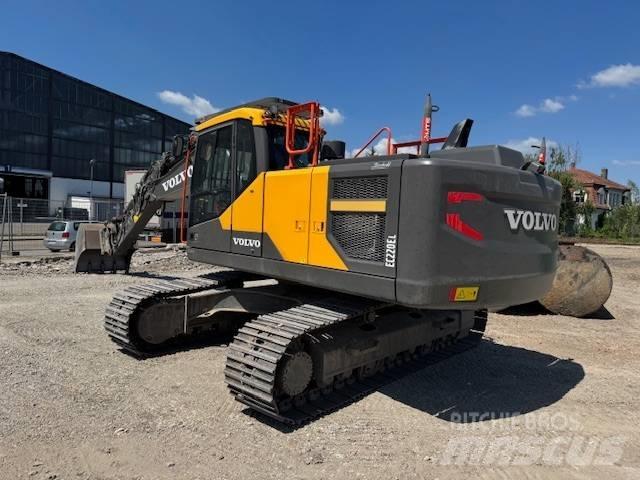 Volvo EC220EL Гусеничні екскаватори