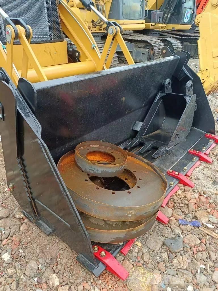 CAT 420 F Екскаватори-навантажувачі